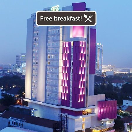 โรงแรมแซนติก้า พรีเมียร์ กูเบง สุราบายา ภายนอก รูปภาพ